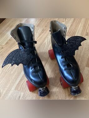 Classic Pacer 385 Indoor Roller Skates Black Men’s 11  Bat Wings